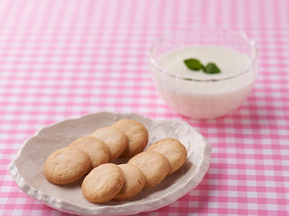 乳酸菌と酵母を含むケフィアヨーグルト