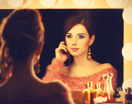 目の下のしわをなくす方法、ほうれい線を消す化粧品って?