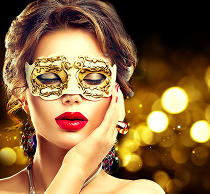 目の下のたるみ解消「マジックフェイシャル」