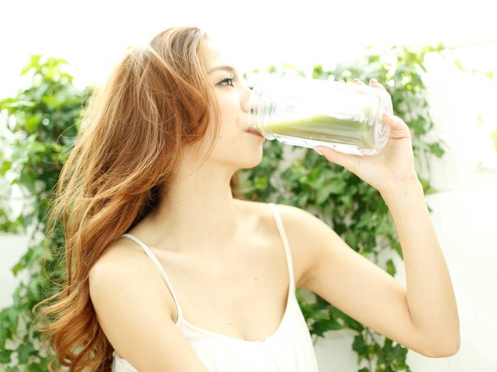 ピタヤと青汁のグラマラスリム・スムージー