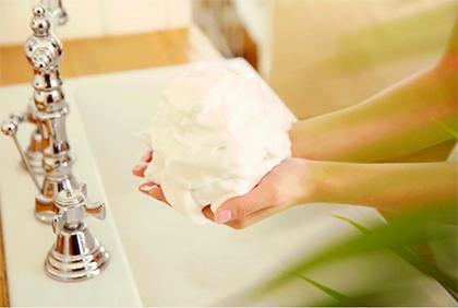 泡　ニキビなくす