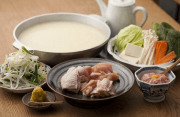 博多水炊きとり田白木二段重水炊きセット