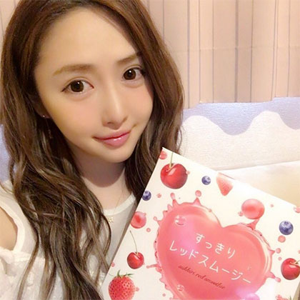 赤いスムージーって痩せる?口コミを徹底検証♪